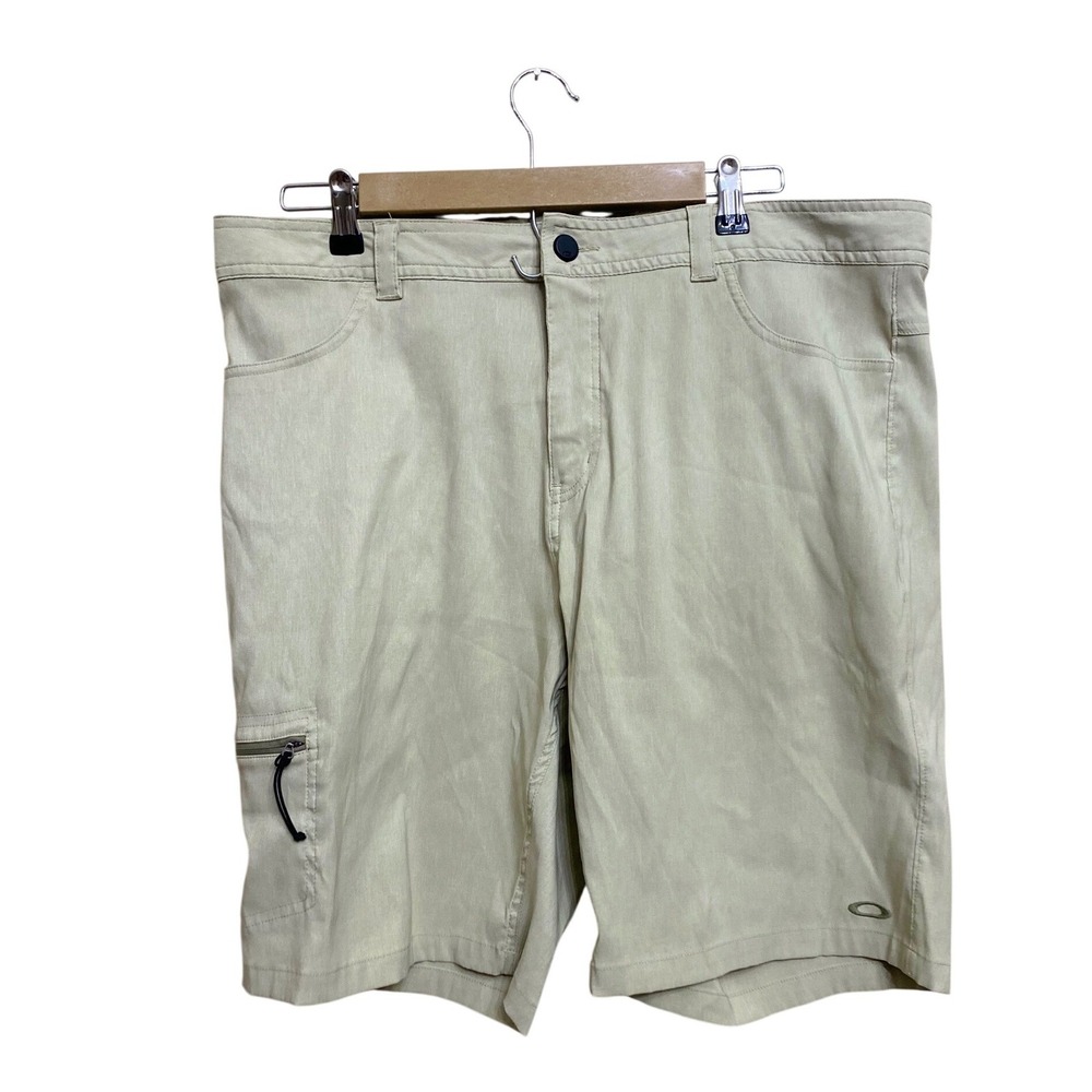 Oakley Mens Regular Fit Cargo Shorts Khaki Tan Size 36 Outdoor Hiking Golf